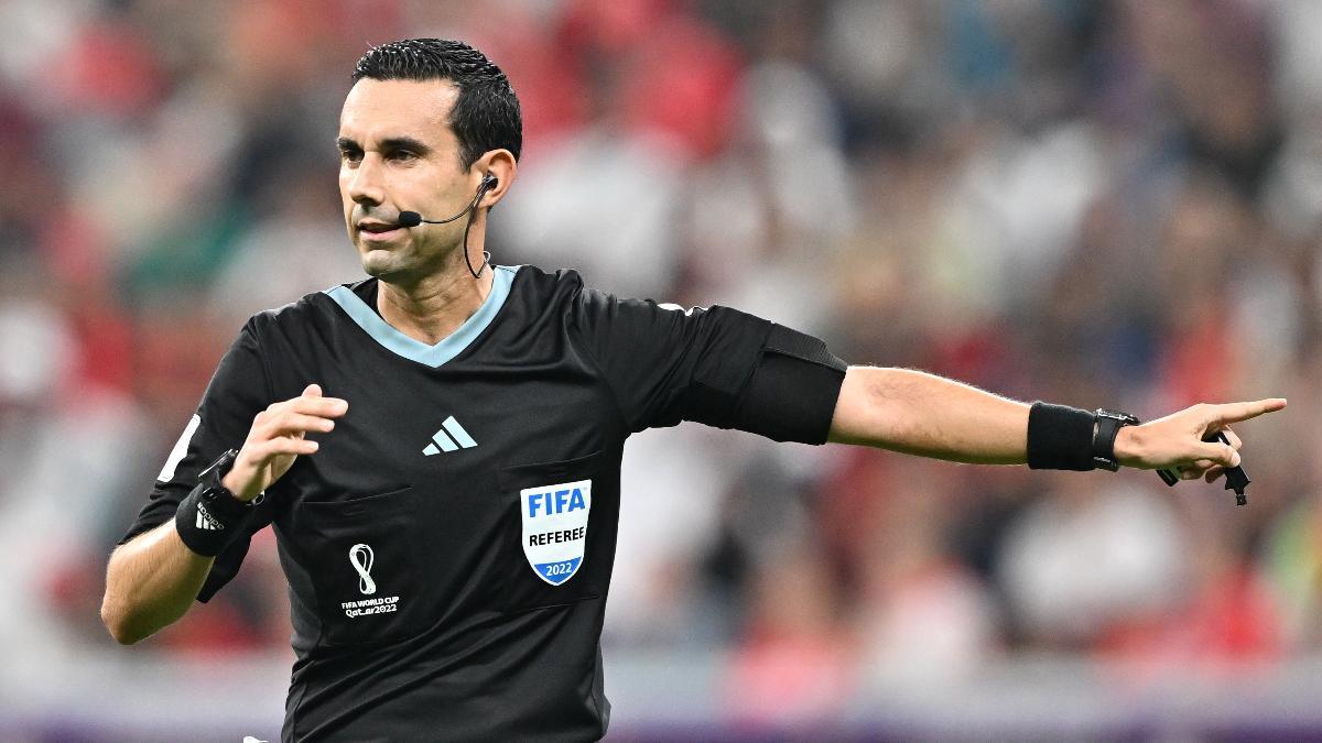 ¿Quién es el árbitro que dirige el Francia-Marruecos?
